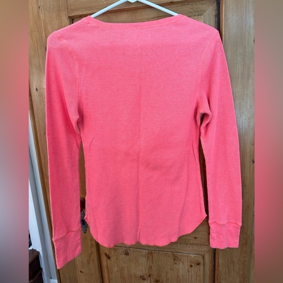 Old Navy Thermal Pajama Top Size Medium - Picture 5 of 9